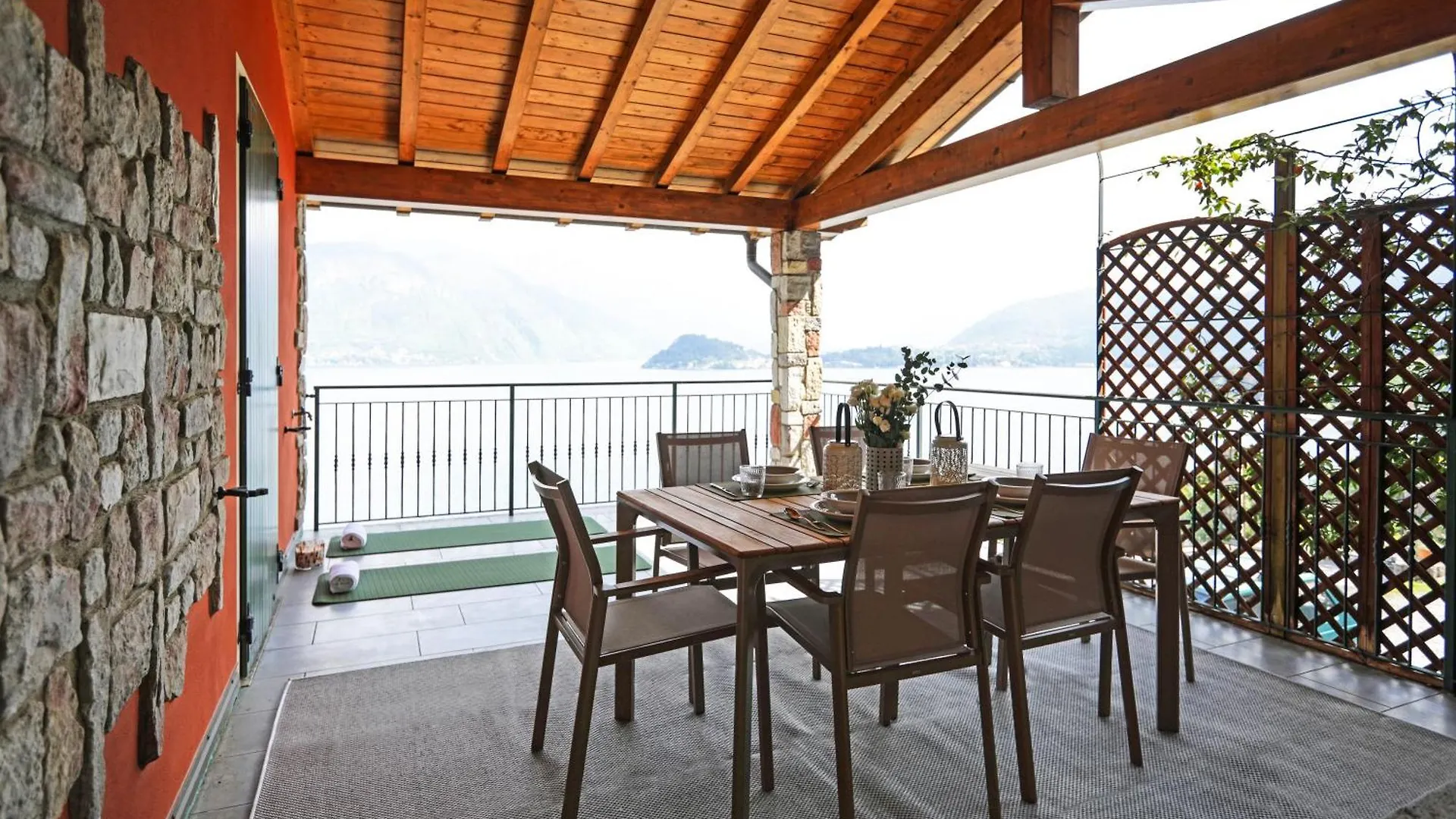 Serenity House 梅纳焦