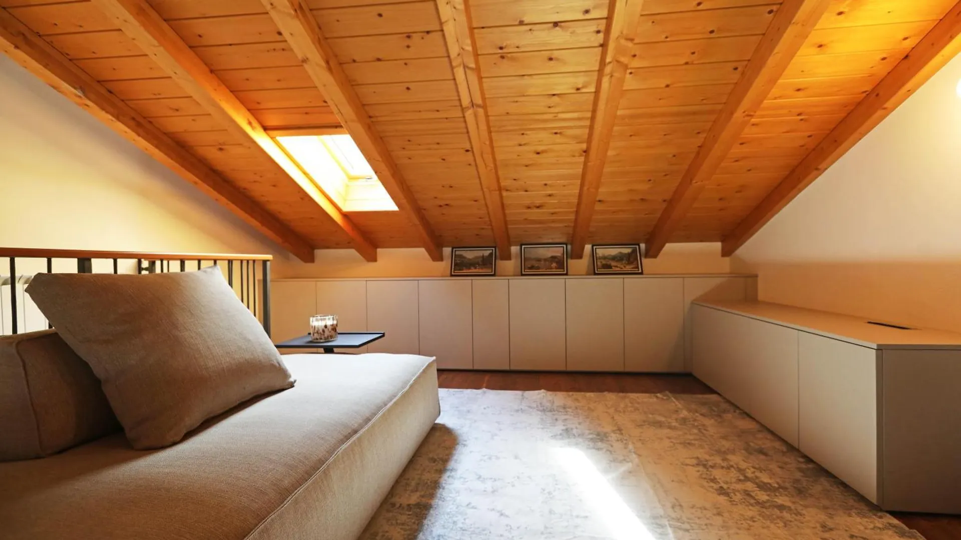 Serenity House 梅纳焦 0*,